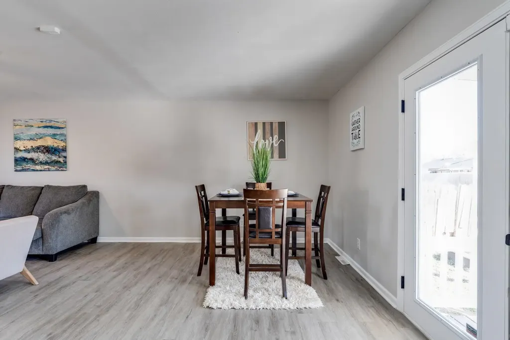 354 Apple Lane Haysville KS 67060