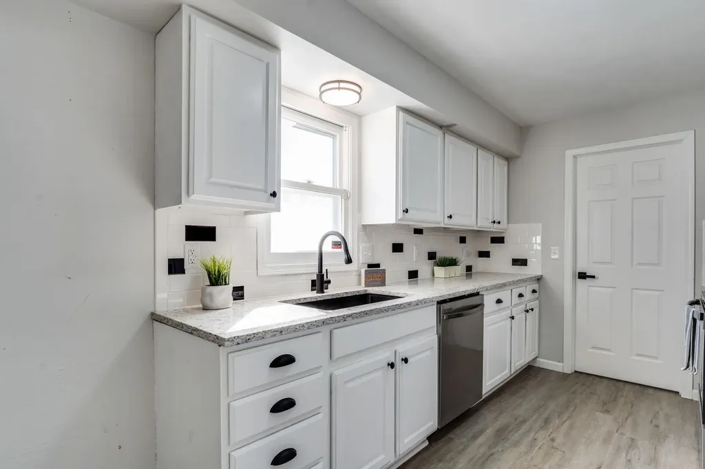 354 Apple Lane Haysville KS 67060