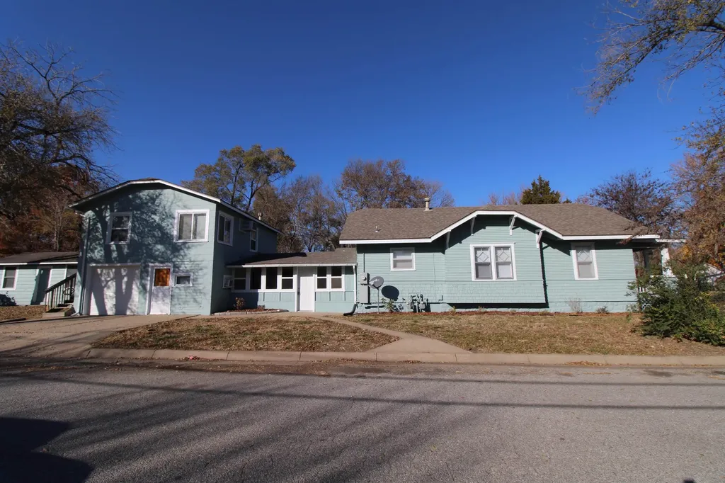 803 & 803 1/2 N Taylor Street El Dorado KS 67042