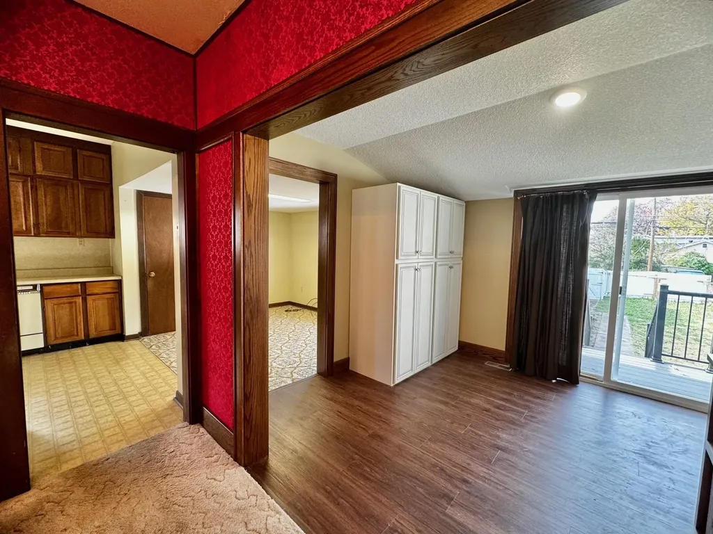 1006 N Washington Avenue Wellington KS 67152