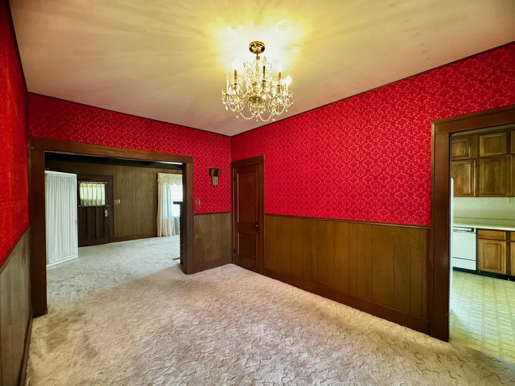 1006 N Washington Avenue Wellington KS 67152