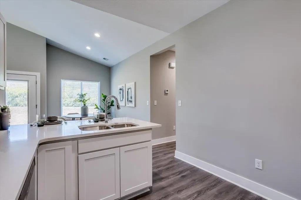 5029 N Fairmount Avenue Wichita KS 67220