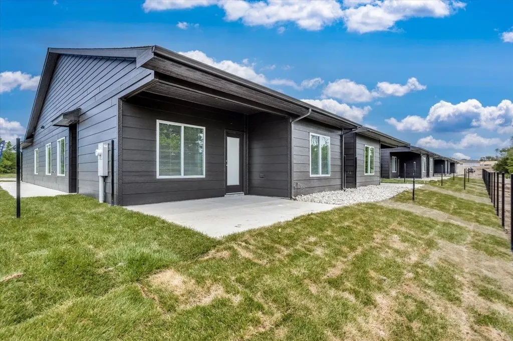 5029 N Fairmount Avenue Wichita KS 67220