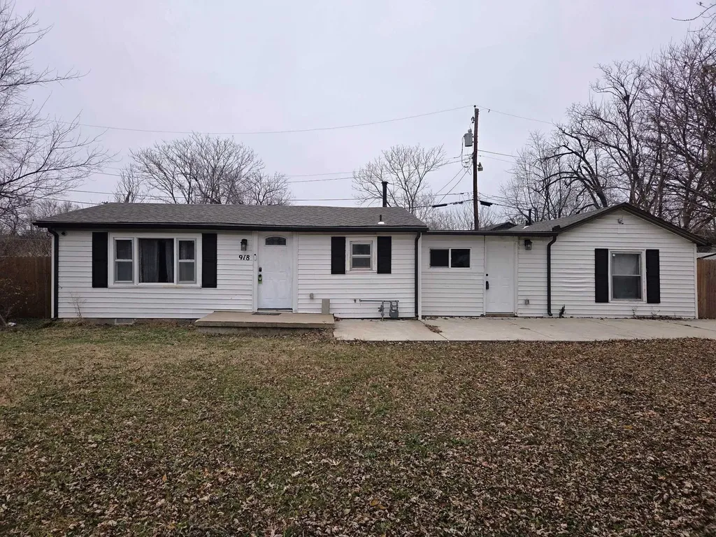918 S Sedgwick Wichita KS 67213