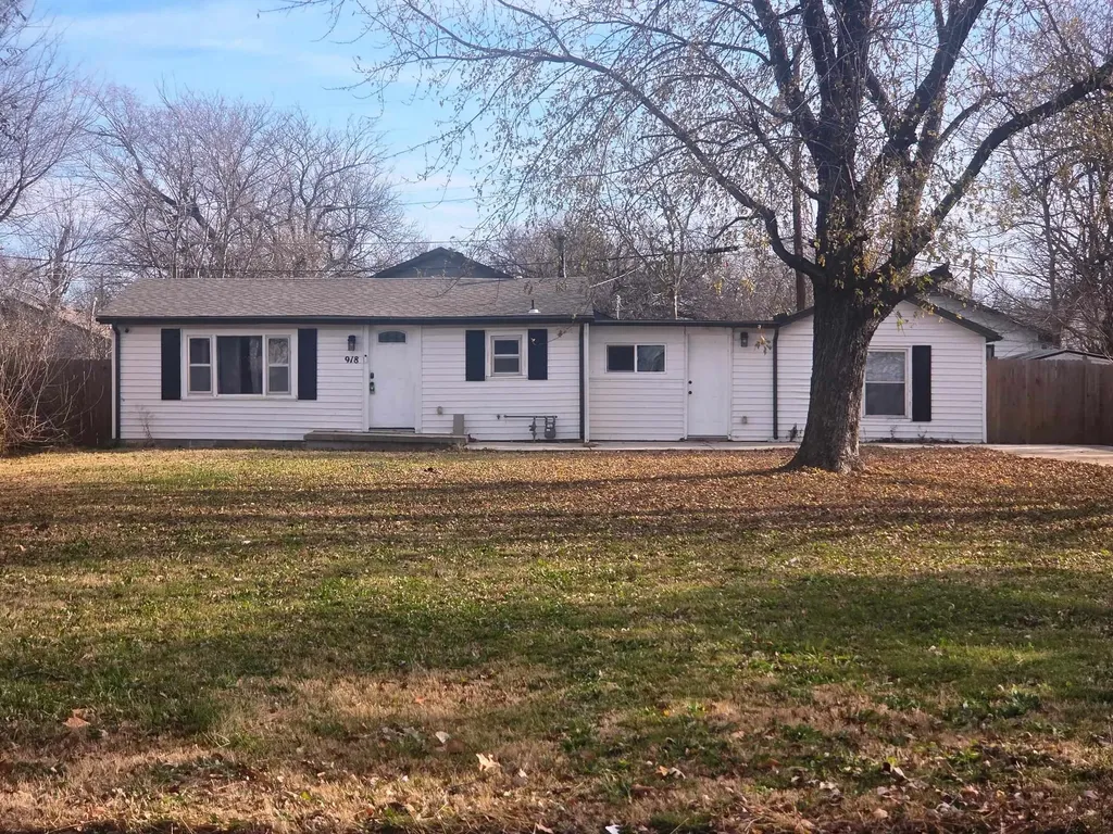 918 S Sedgwick Wichita KS 67213