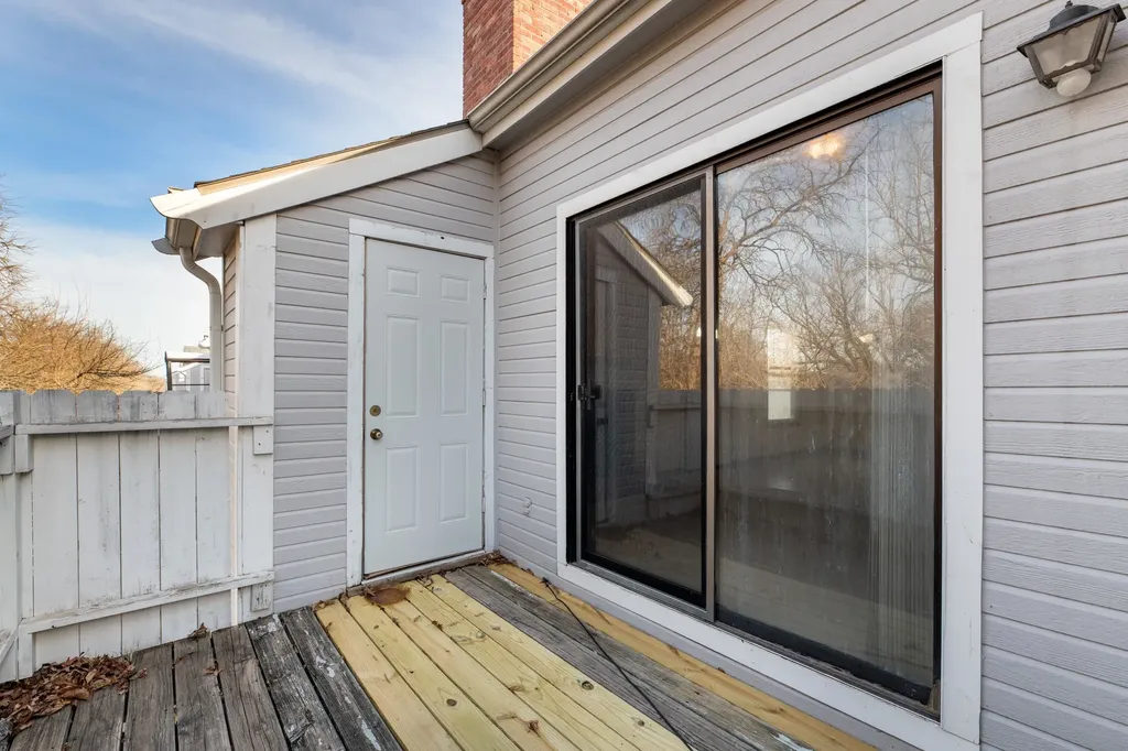 1717 S Cypress Street Wichita KS 67207