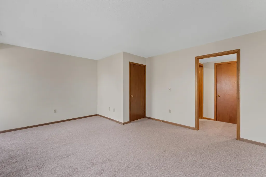 1717 S Cypress Street Wichita KS 67207