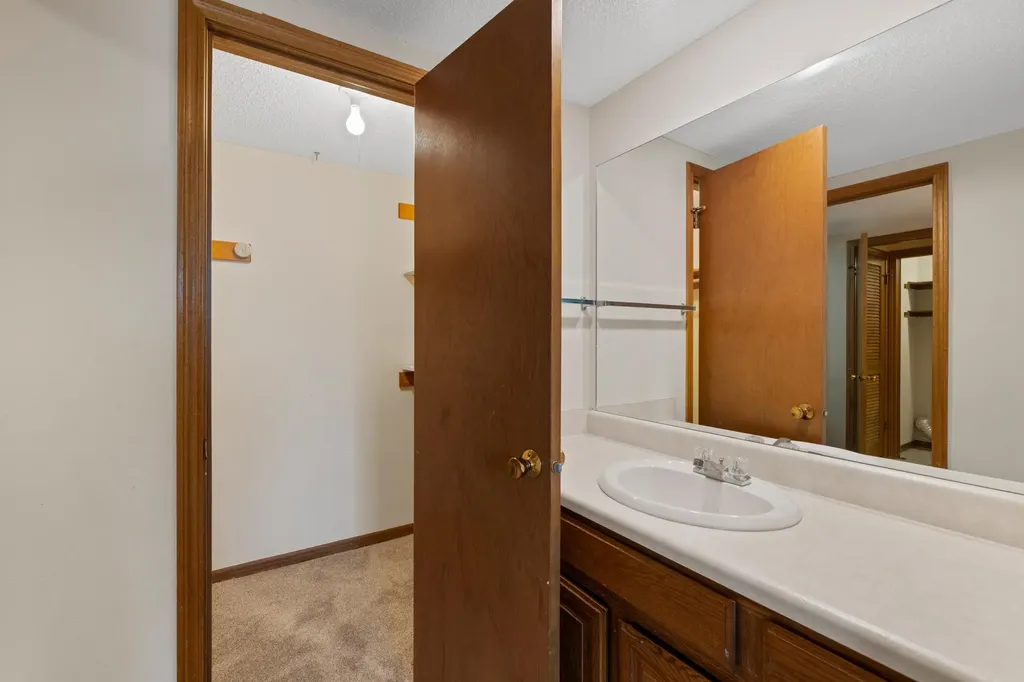 1717 S Cypress Street Wichita KS 67207