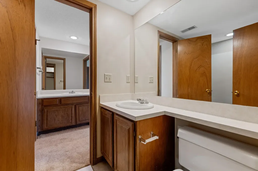 1717 S Cypress Street Wichita KS 67207