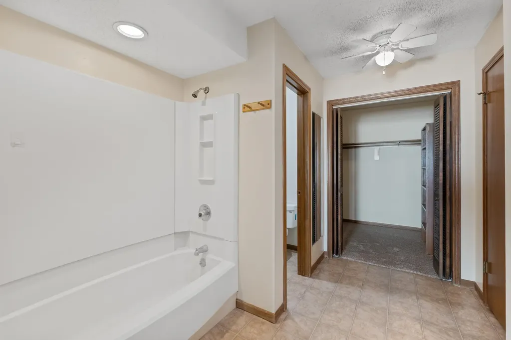 1717 S Cypress Street Wichita KS 67207