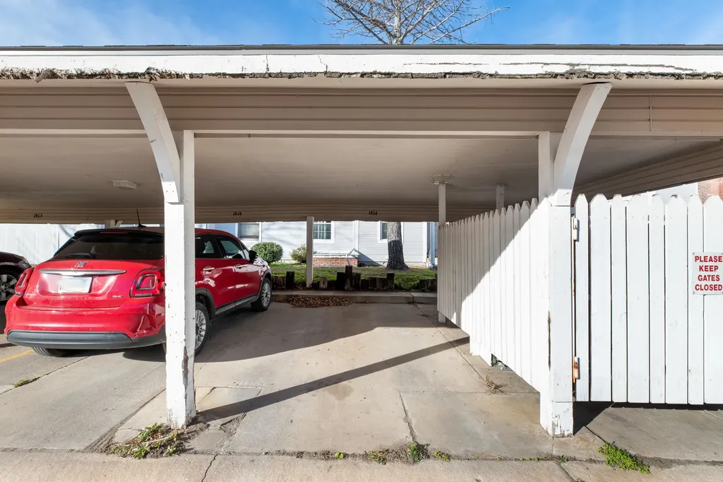 1717 S Cypress Street Wichita KS 67207