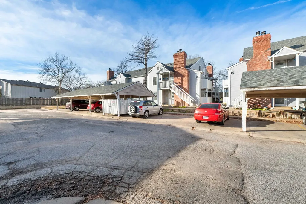 1717 S Cypress Street Wichita KS 67207