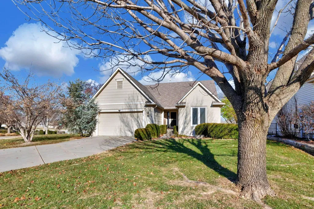 12610 E Bradford Circle Wichita KS 67206