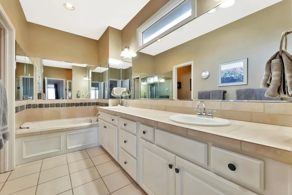 12610 E Bradford Circle Wichita KS 67206