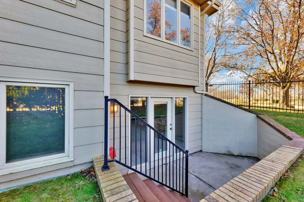 12610 E Bradford Circle Wichita KS 67206