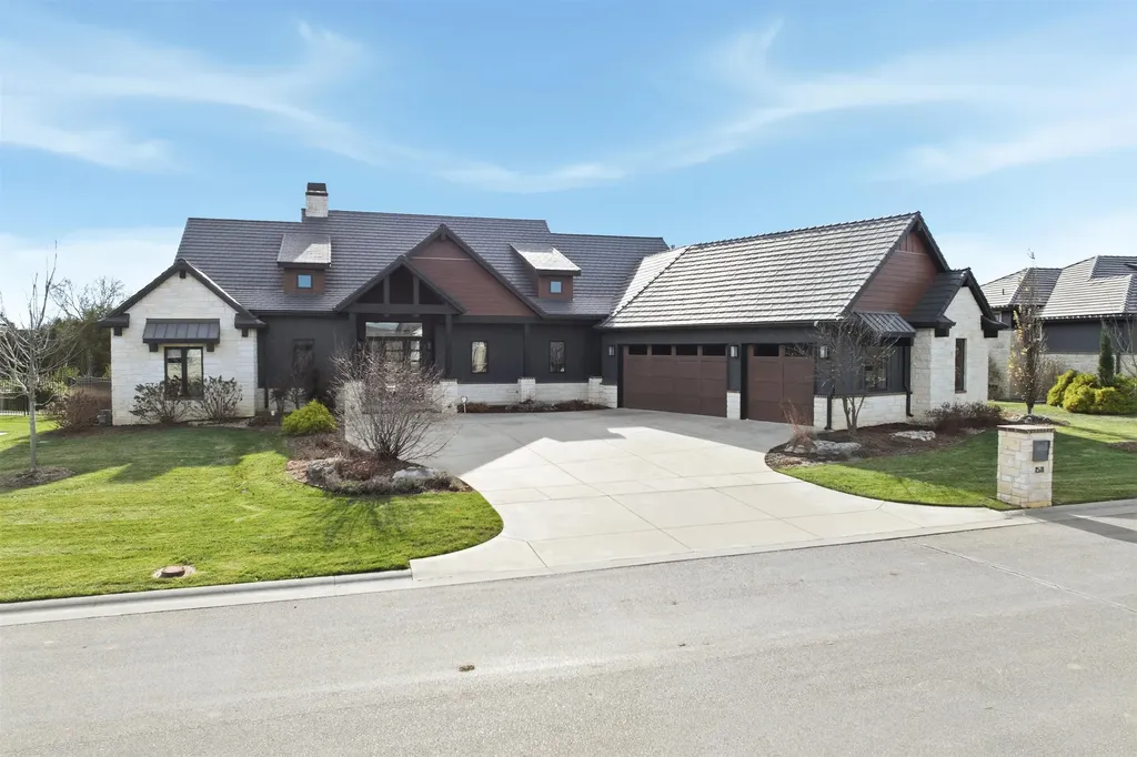 1511 E Bluesage Court Andover KS 67002
