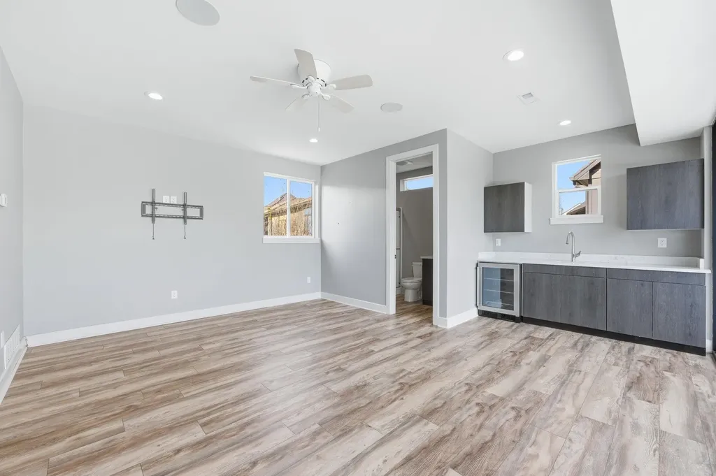 1511 E Bluesage Court Andover KS 67002