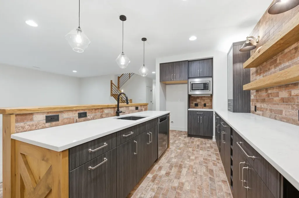 1511 E Bluesage Court Andover KS 67002