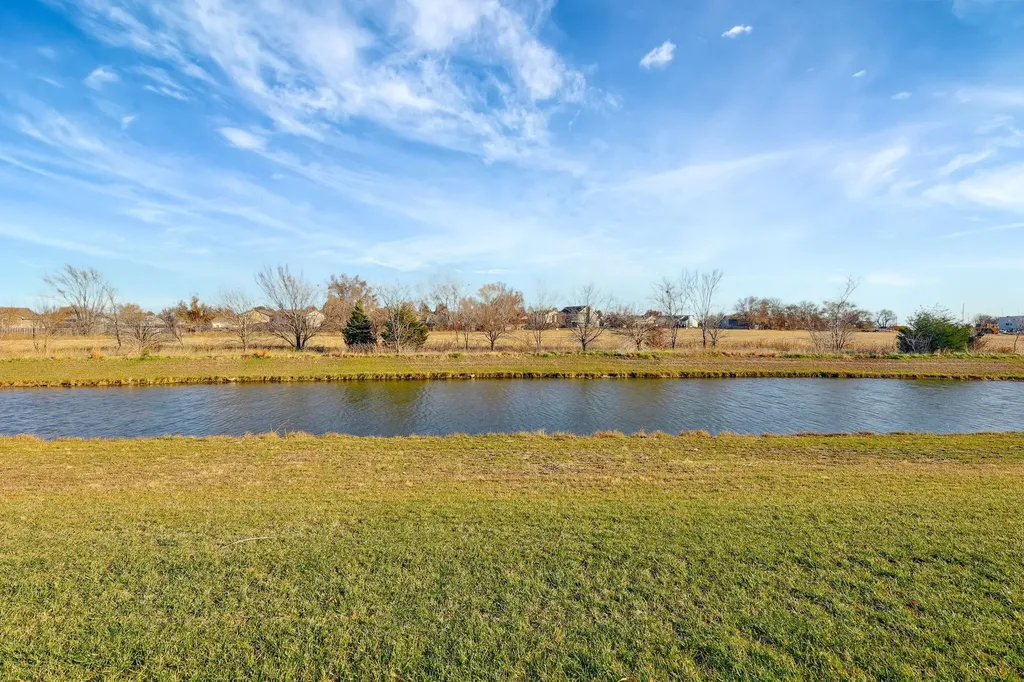 932 N Cloverleaf Street Goddard KS 67052