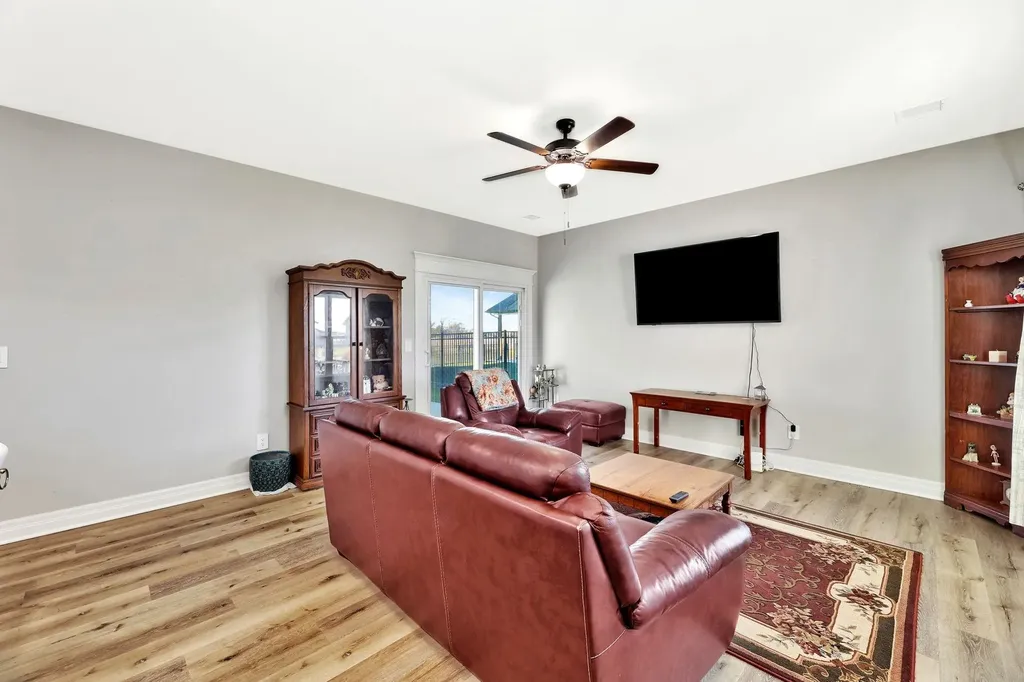 932 N Cloverleaf Street Goddard KS 67052