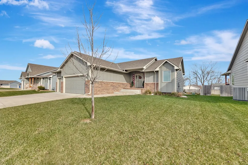 2354 S Chateau Street Wichita KS 67207