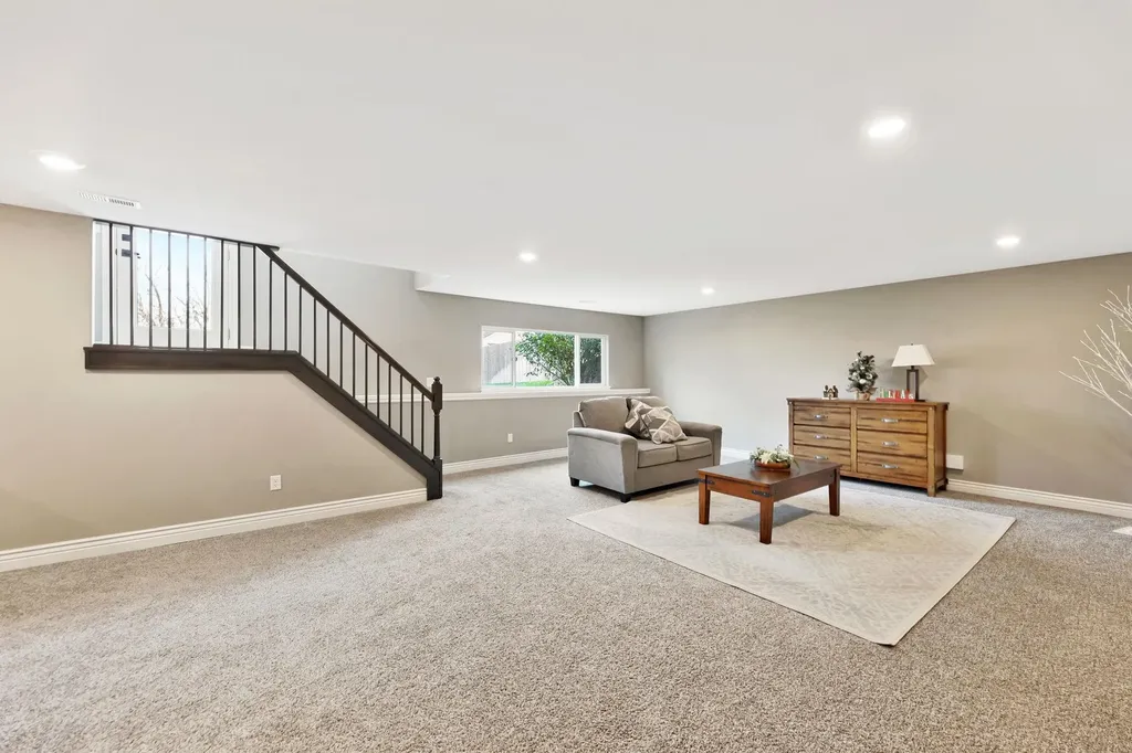 2354 S Chateau Street Wichita KS 67207