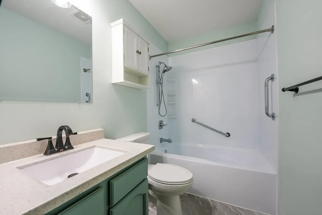 509 W 13th Avenue El Dorado KS 67042