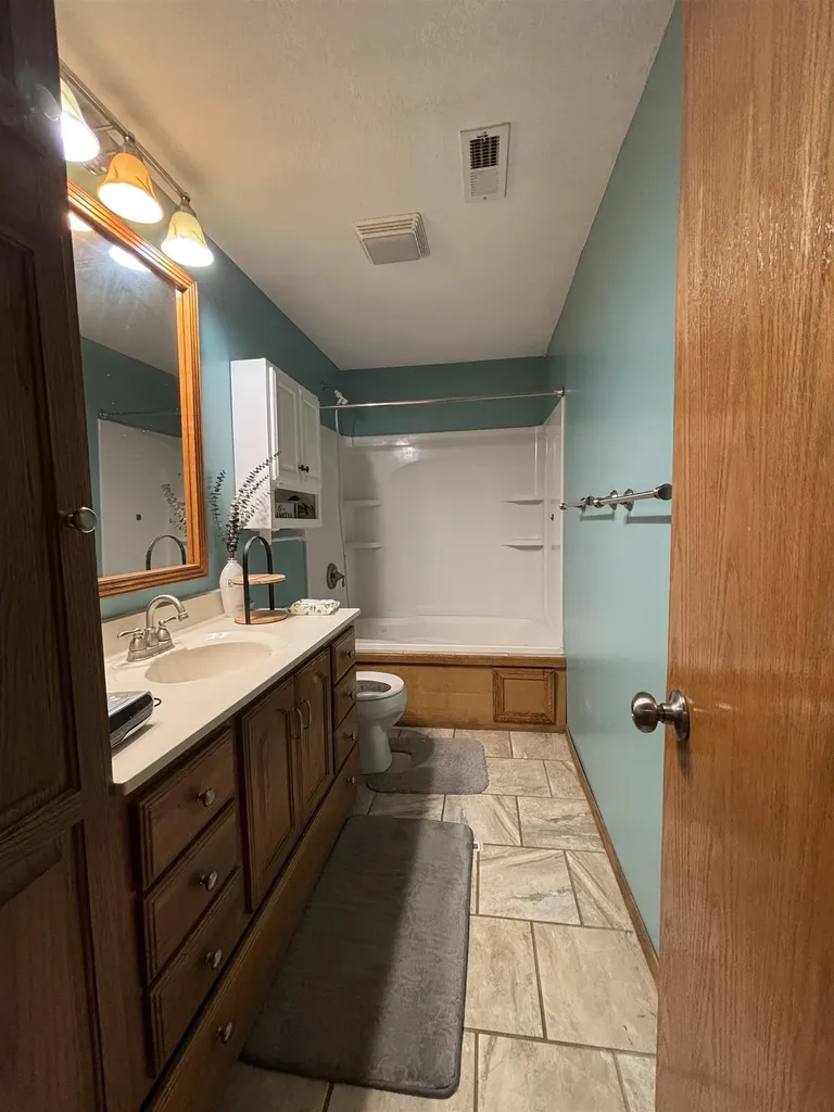 1314 E Hurley Street Haysville KS 67060