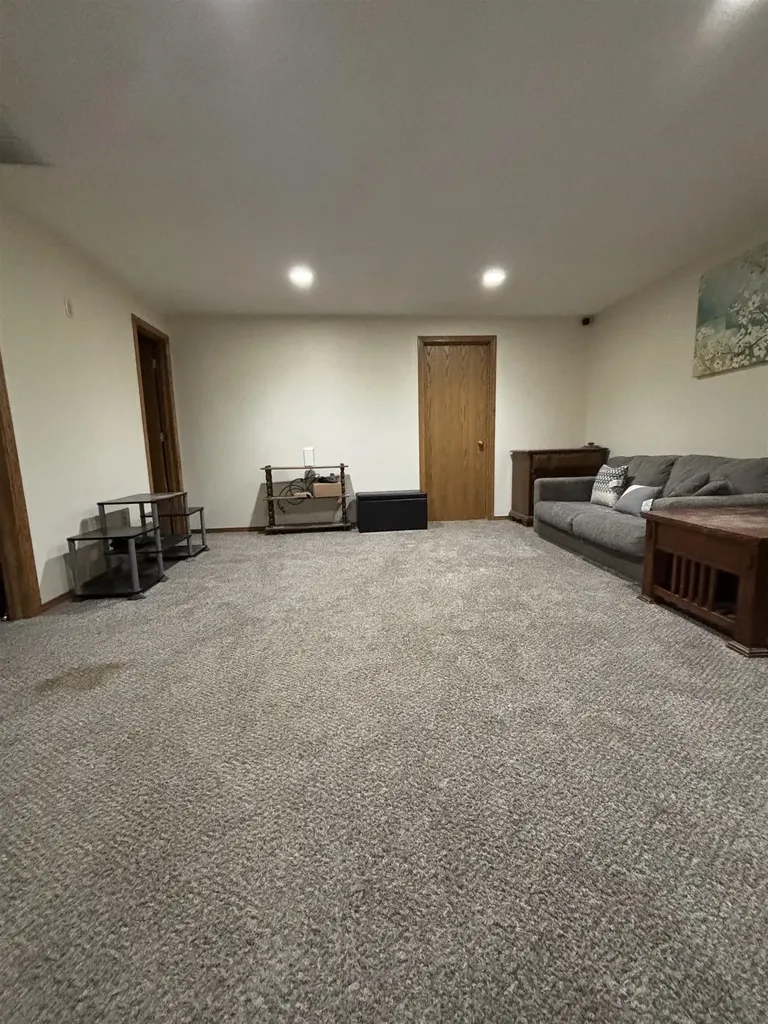 1314 E Hurley Street Haysville KS 67060