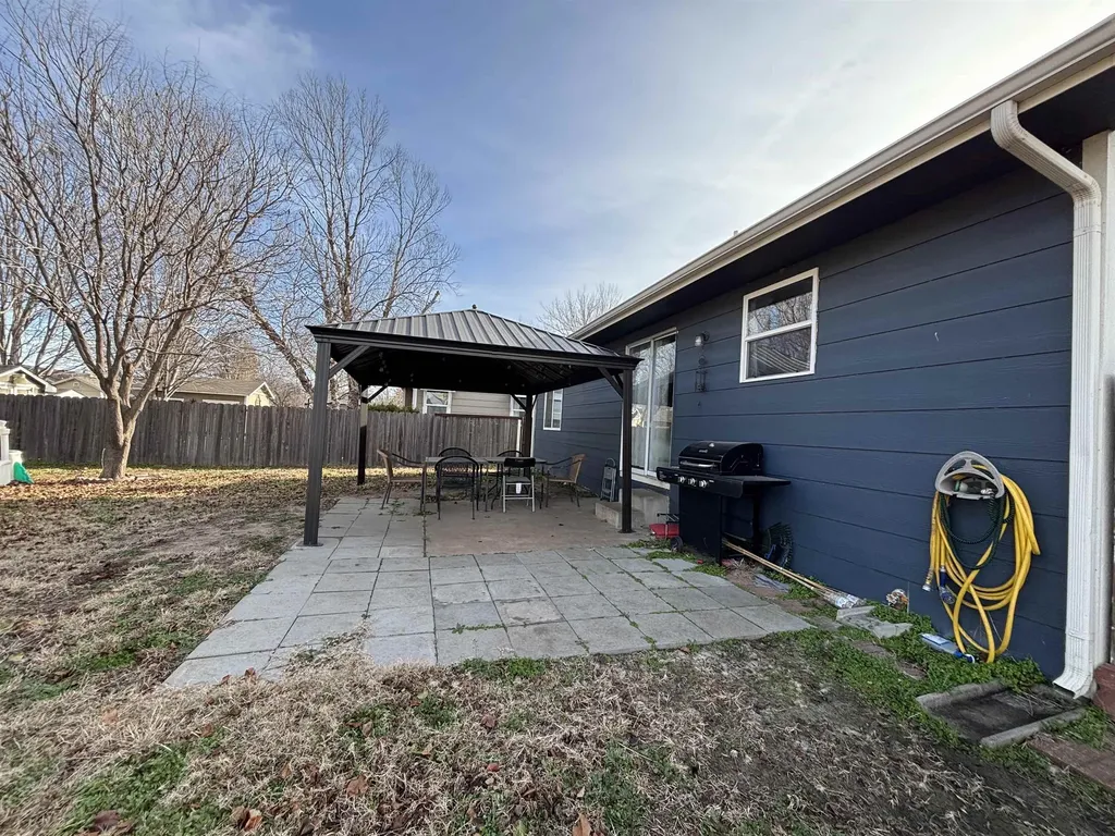 1314 E Hurley Street Haysville KS 67060