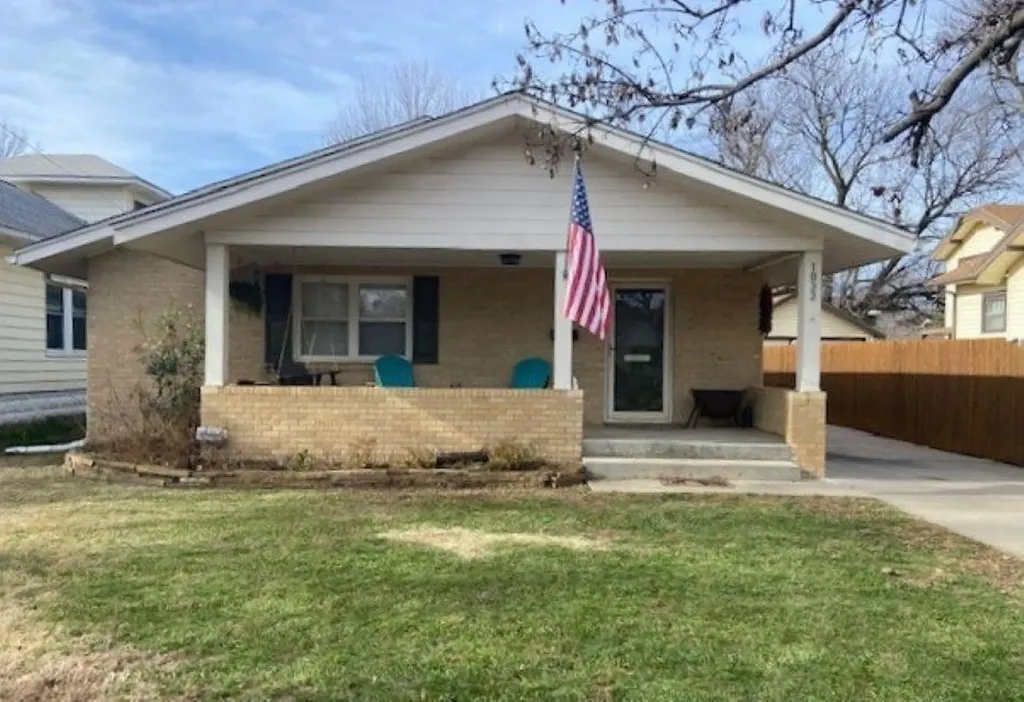 1033 N Woodrow Avenue Wichita KS 67203