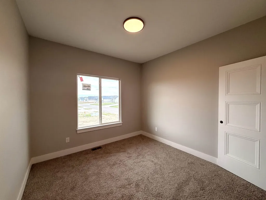 2153 S Chateau Court Wichita KS 67207