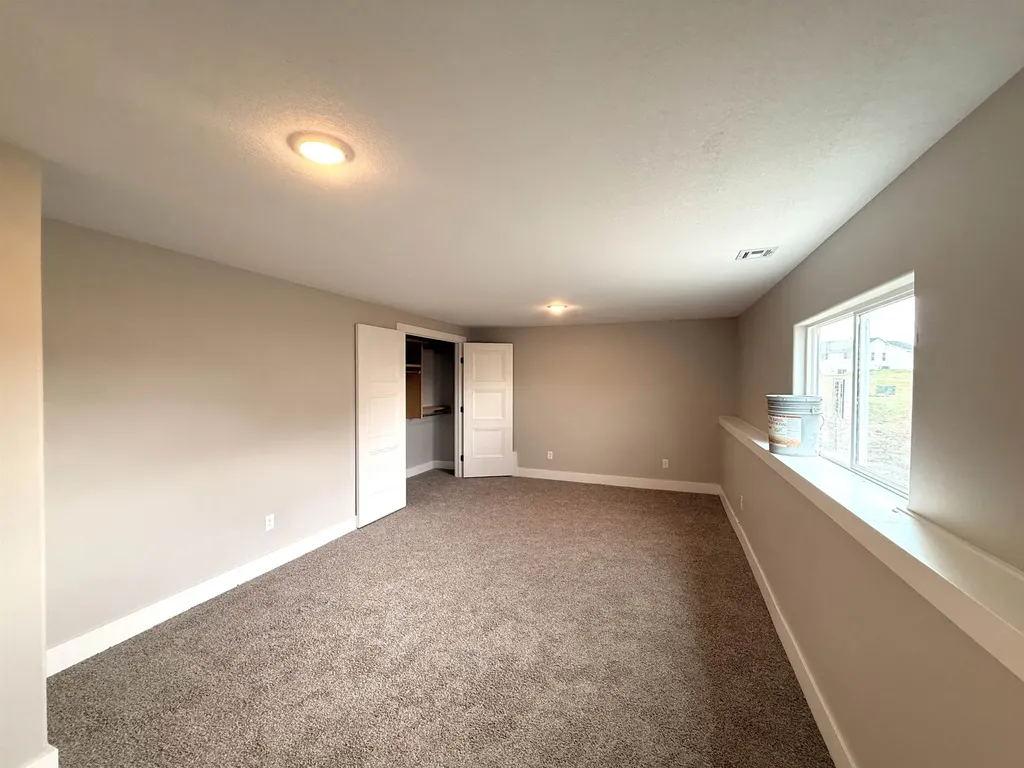 2153 S Chateau Court Wichita KS 67207