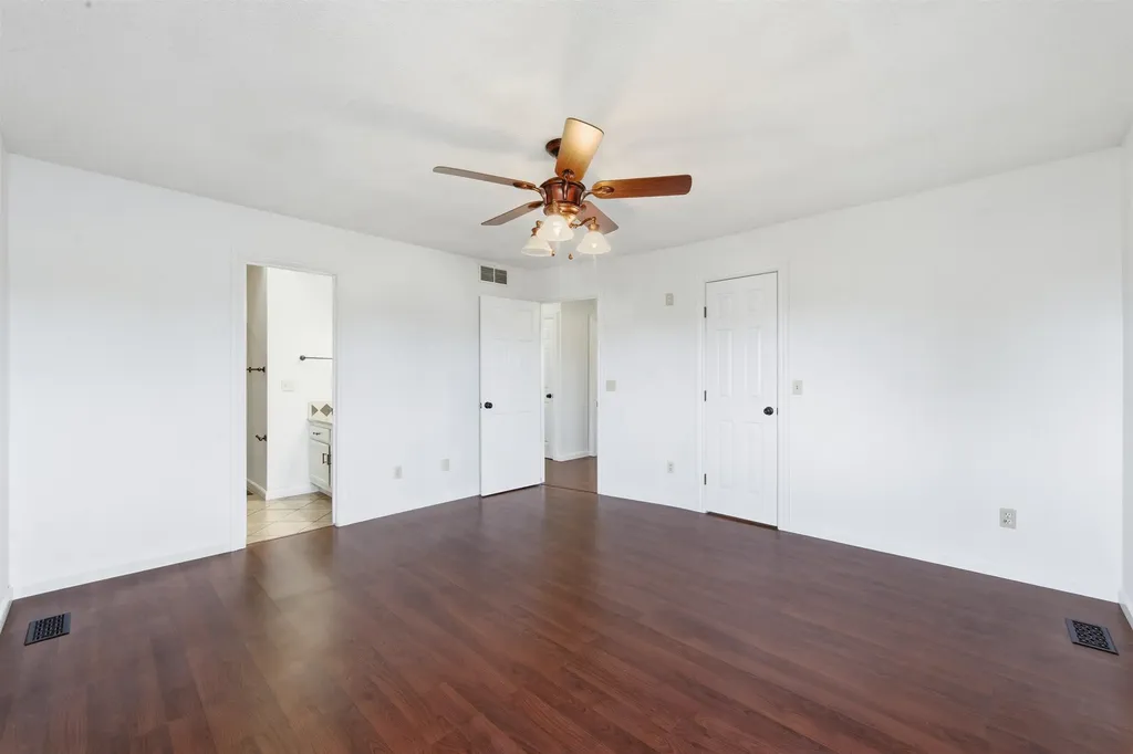 1930 N Cardington Street Wichita KS 67212