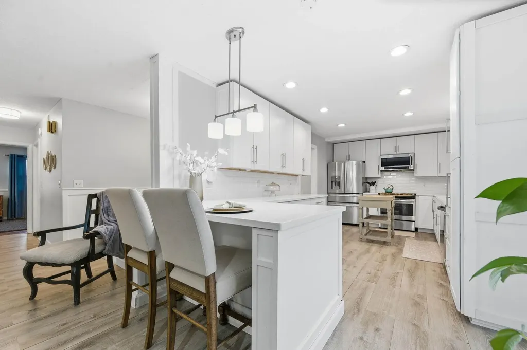 4004 Clarendon Street Bel Aire KS 67220