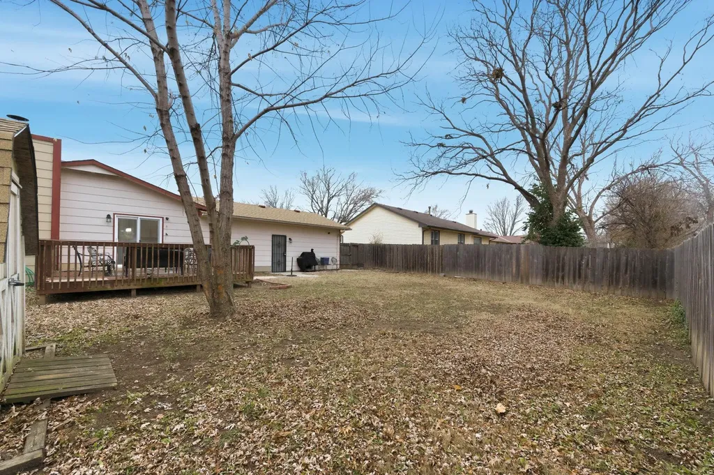 4004 Clarendon Street Bel Aire KS 67220