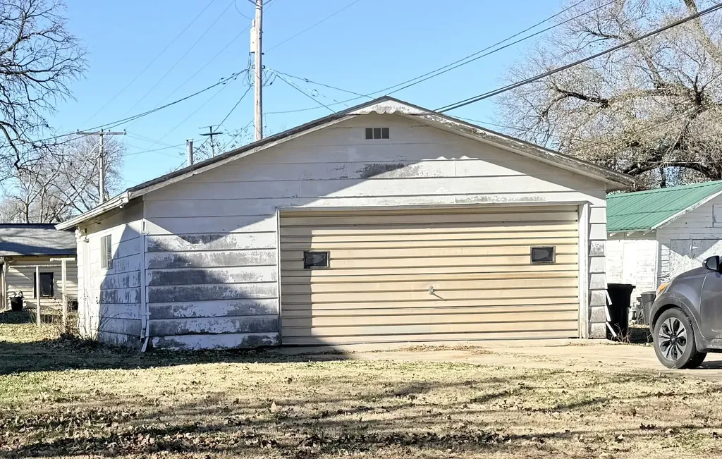 203 N 2nd Street Marion KS 66861