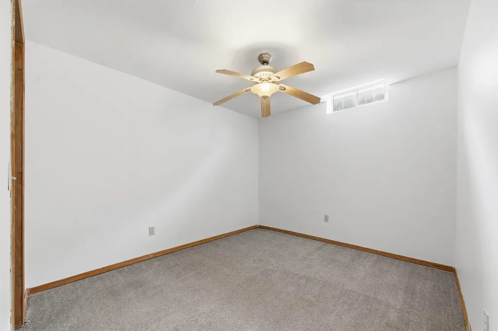 1644 N Parkdale Street Wichita KS 67212