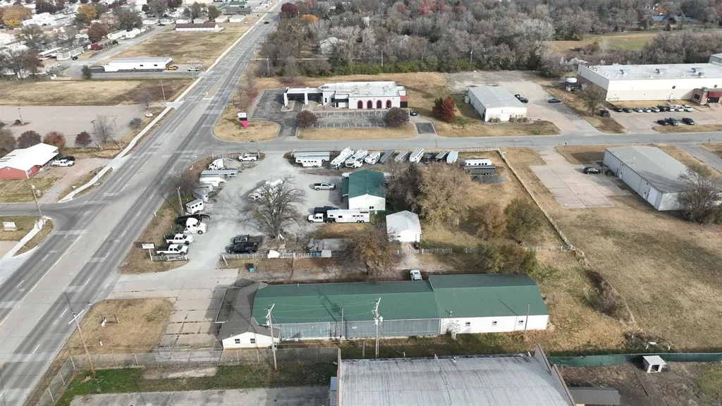 7046 S Broadway Avenue Haysville KS 67060