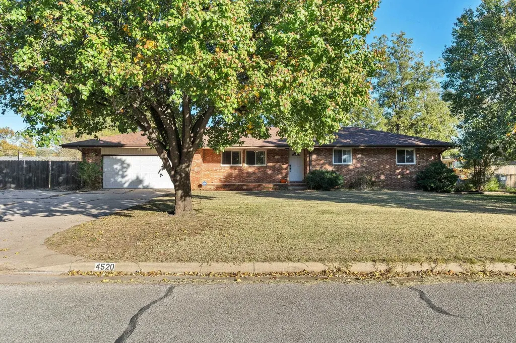 4520 S Washington Avenue Wichita KS 67216