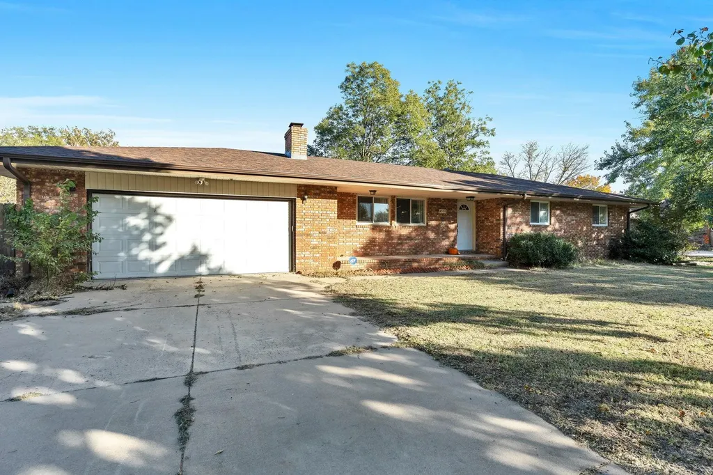 4520 S Washington Avenue Wichita KS 67216