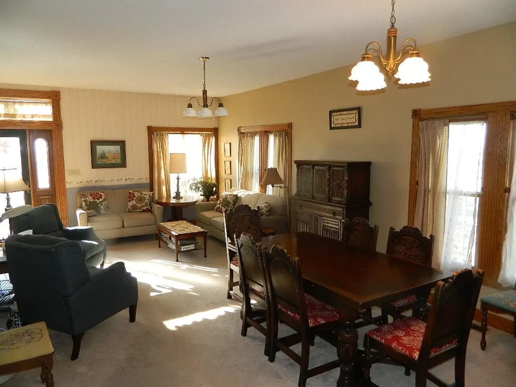 4622 E 9th Avenue Winfield KS 67156