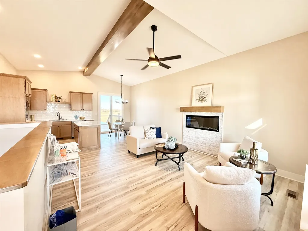 2207 S Chateau Court Wichita KS 67207