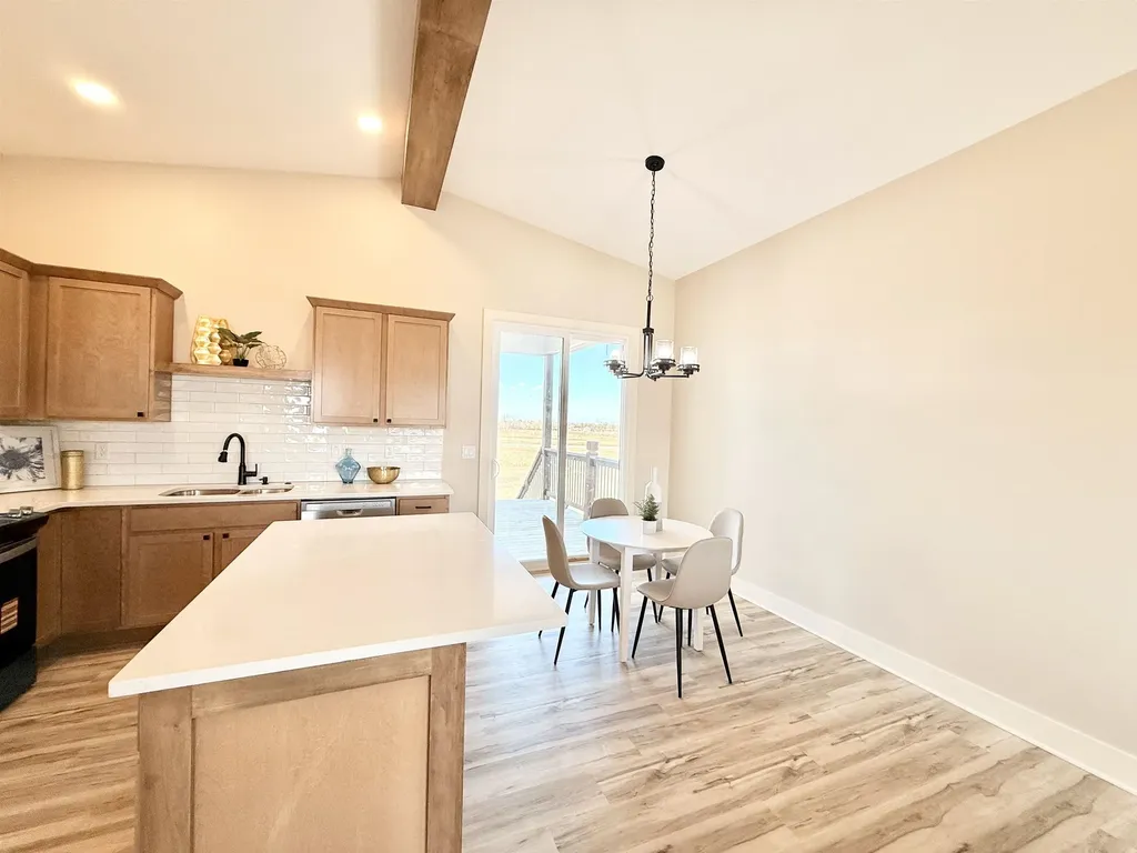 2207 S Chateau Court Wichita KS 67207