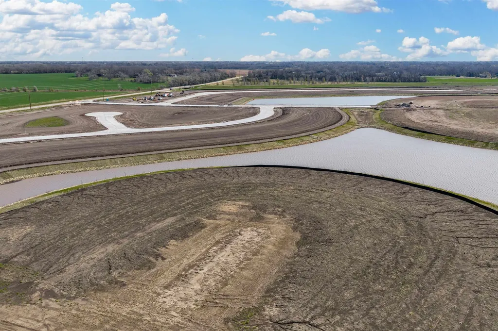 Lot 7 Blk B Harvest Place Addition Valley Center KS 67147