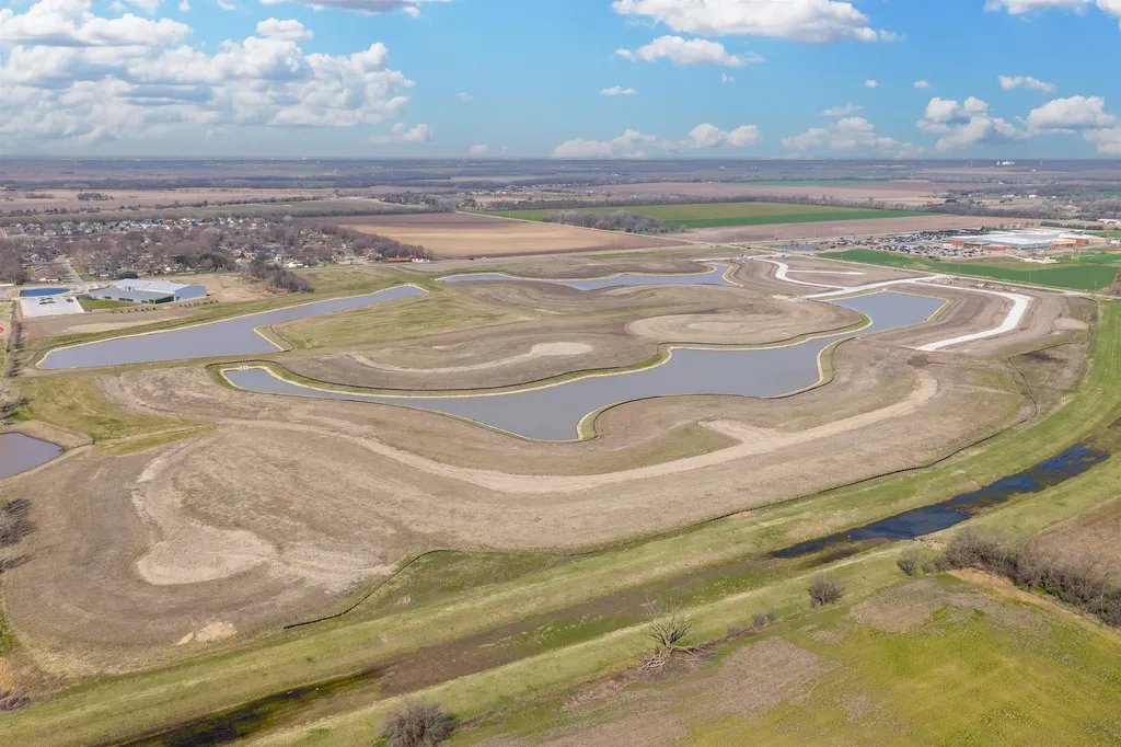 Lot 7 Blk B Harvest Place Addition Valley Center KS 67147