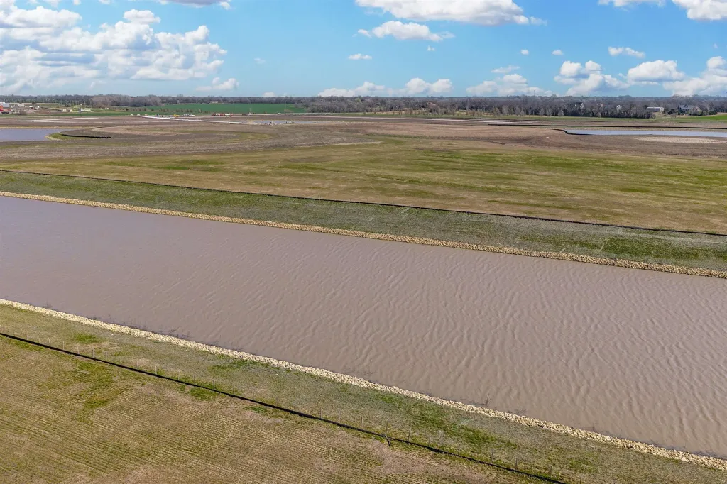 Lot 8 Blk A Harvest Place Addition Valley Center KS 67147