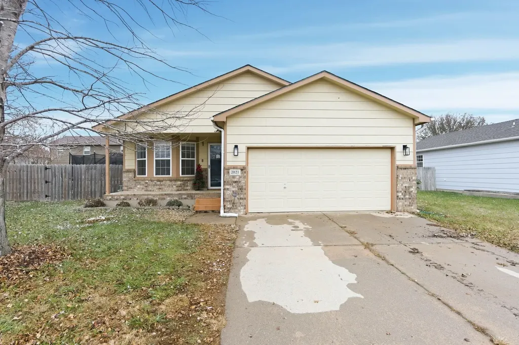2021 S Crestline Court Wichita KS 67209