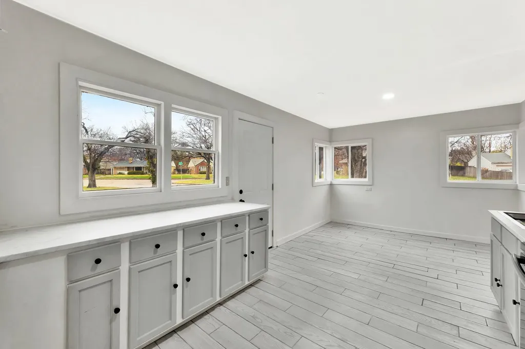 5608 E Park Hollow Drive Wichita KS 67208