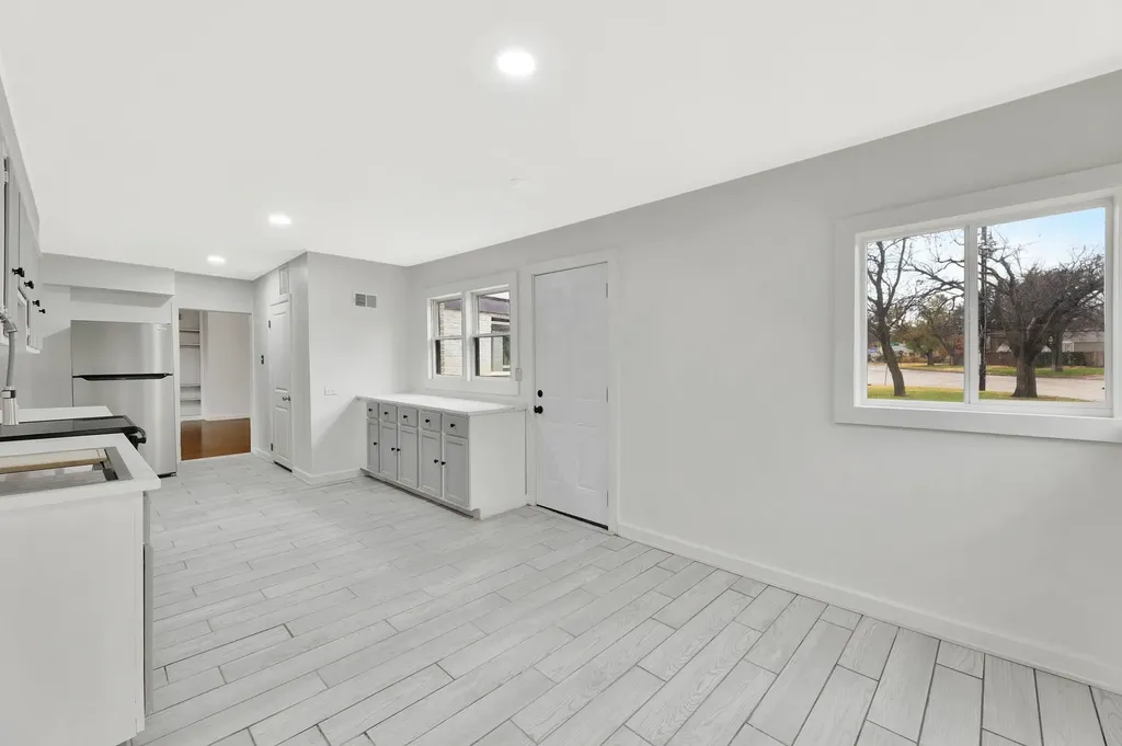 5608 E Park Hollow Drive Wichita KS 67208
